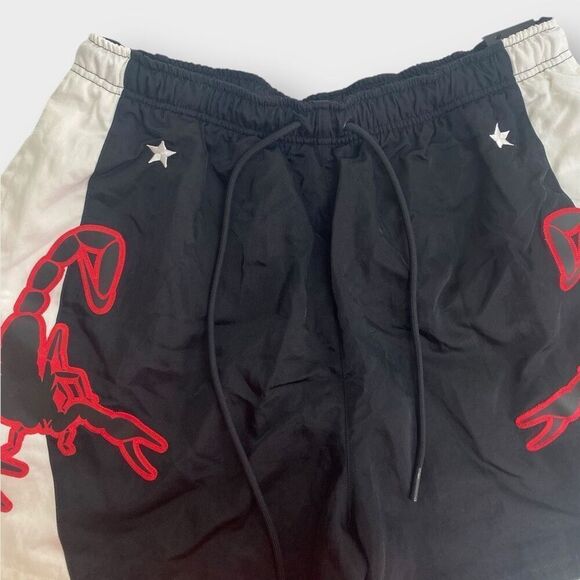 Nike NSW Sportswear Scorpion Shorts Muay Thai MMA Boxing AR1994-010 Mens size XL - Picture 4 of 12